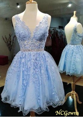 V Neck Mini Lace Homecoming Dresses With Appliqued YYQ1688539617