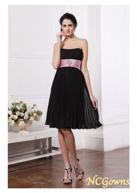 A-Line Princess Silhouette Chiffon Zipper Back Style Strapless Black Dresses